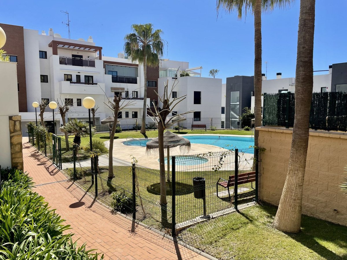 2 Bed Middle Floor Apartment in La Cala