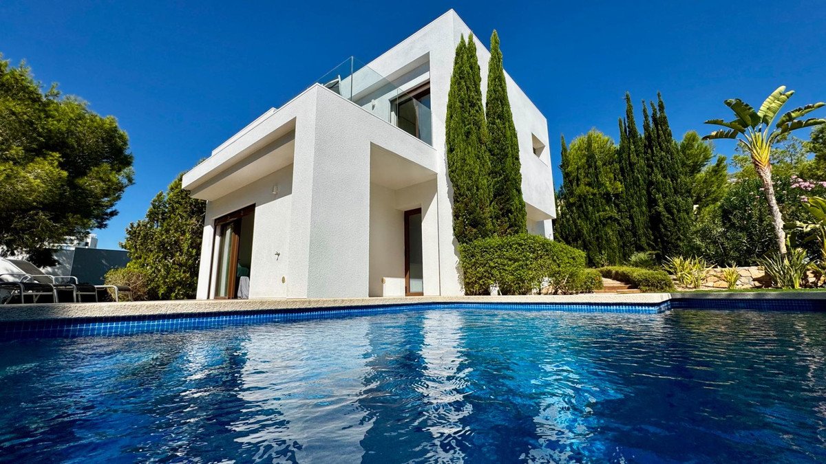 3 Bed Detached Villa in Las Colinas Golf