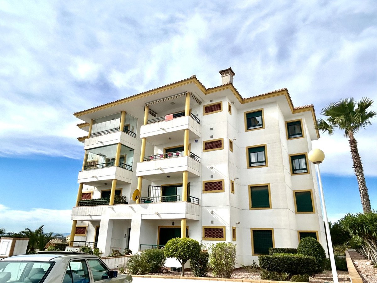 2 Bed Penthouse in Campoamor R-5
