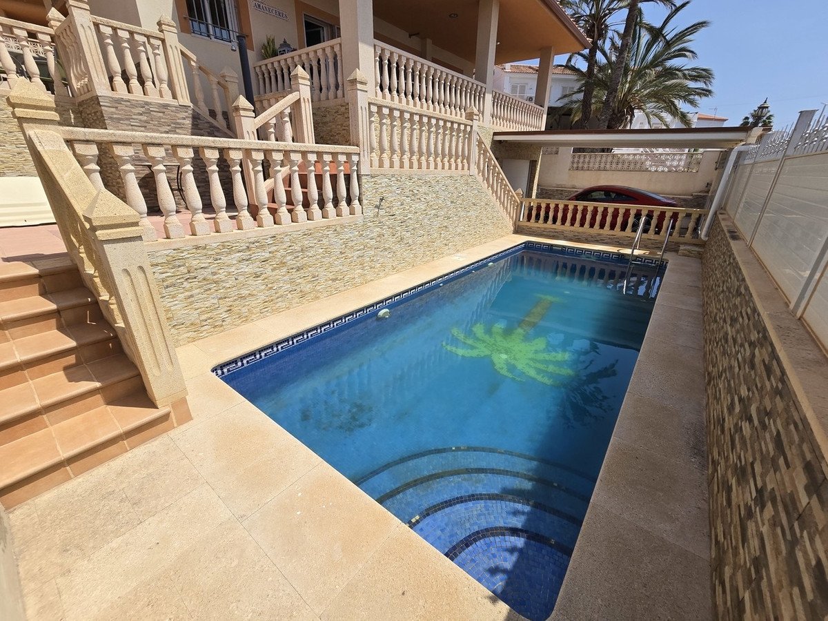 4 Bed Detached Villa in San Juan de los Terreros