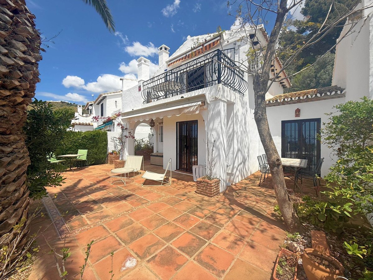 3 Bed Semi-Detached House in Mijas