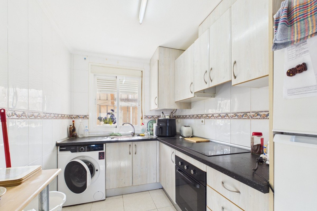 2 Bed Middle Floor Apartment in Los Alcazares