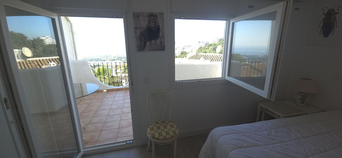 VL272751