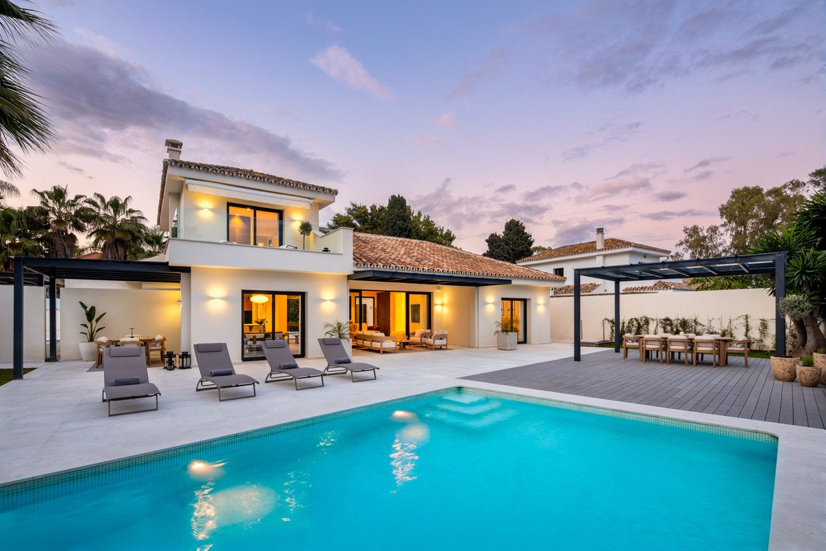 4 Bed Detached Villa in Cortijo Blanco