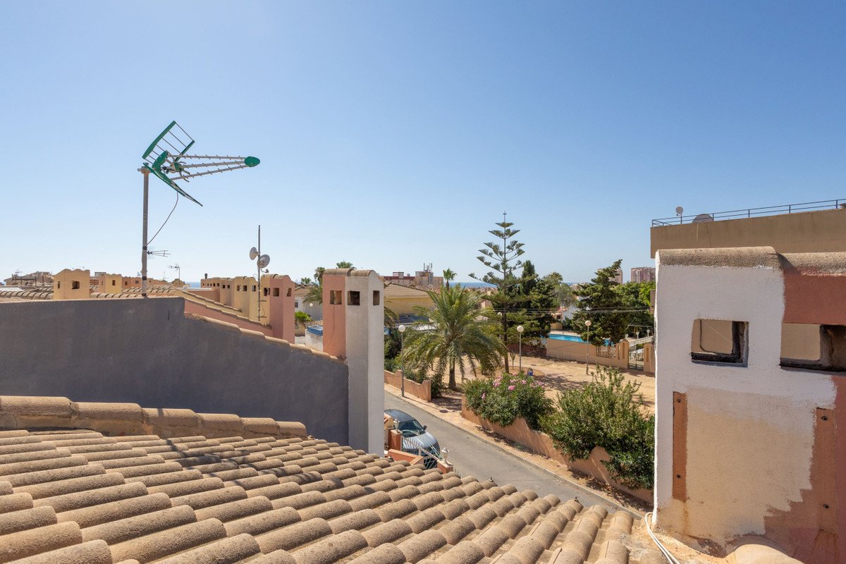 2 Bed Townhouse in Torrevieja