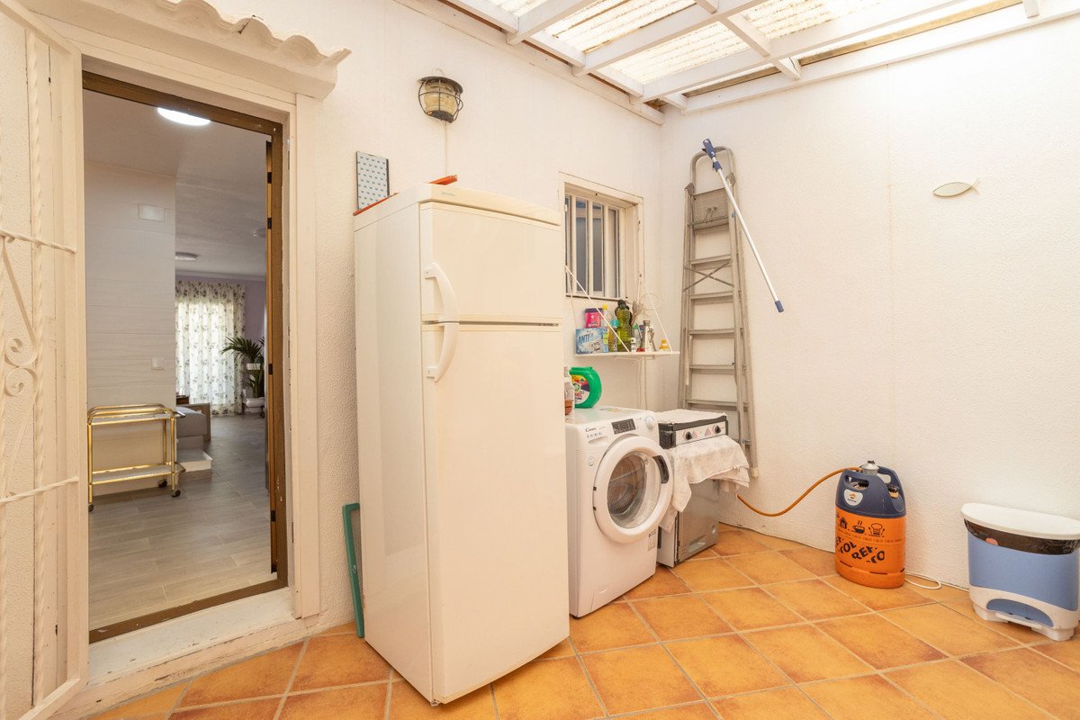 2 Bed Townhouse in Torrevieja