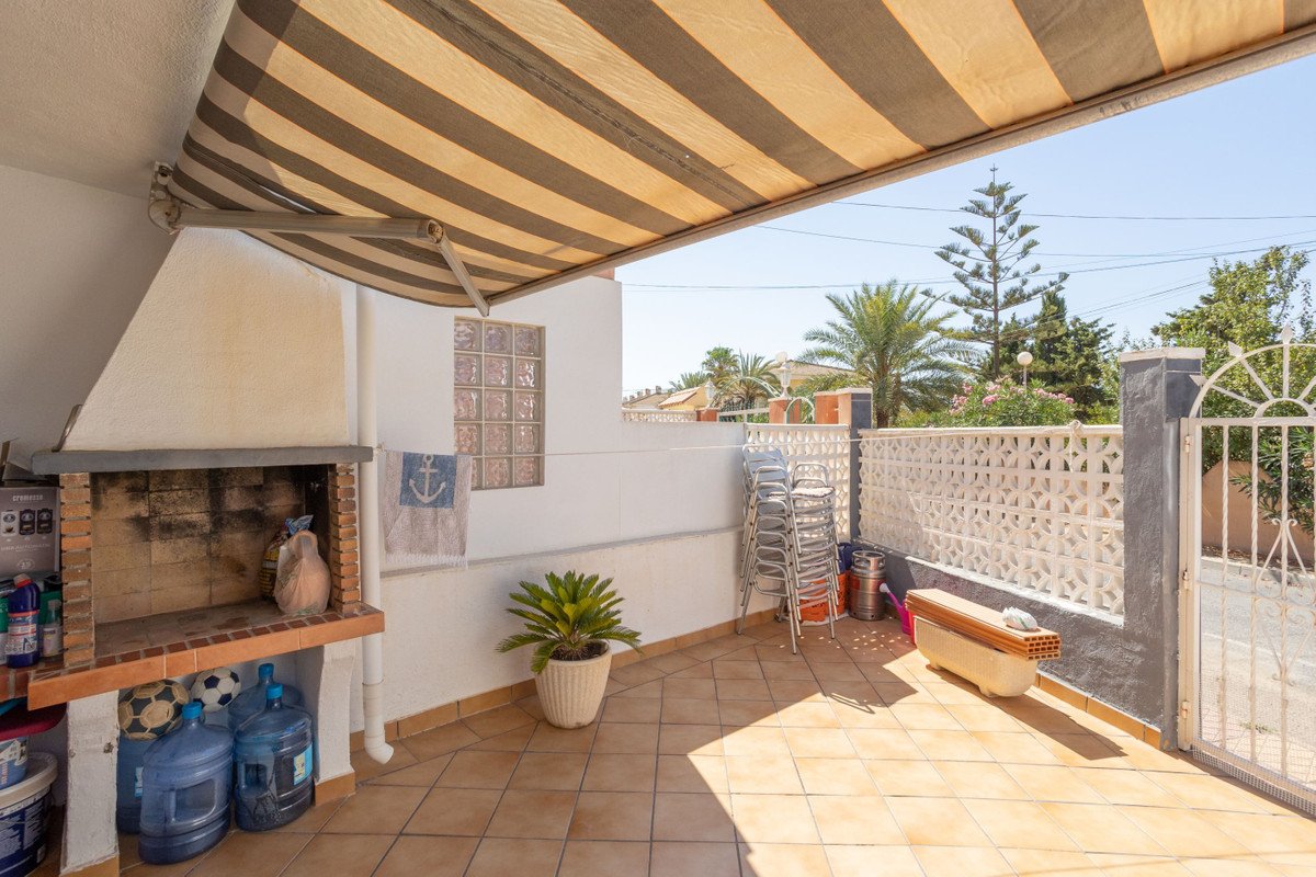 2 Bed Townhouse in Torrevieja