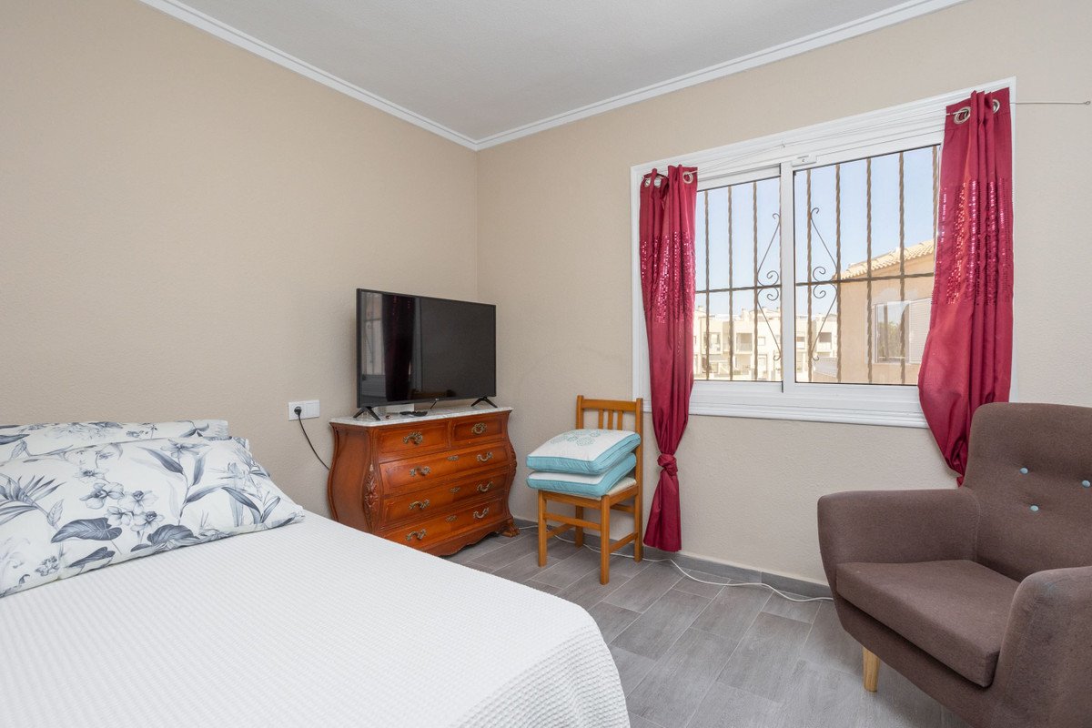 2 Bed Townhouse in Torrevieja