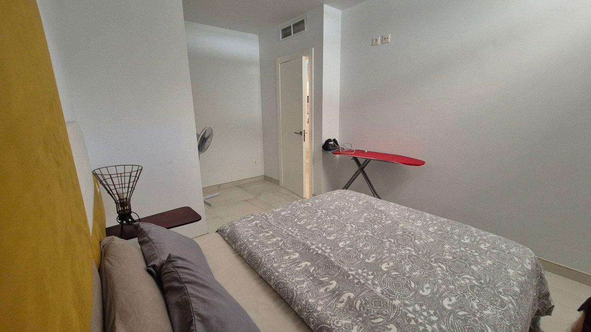 4 Bed Detached Villa in Torrevieja