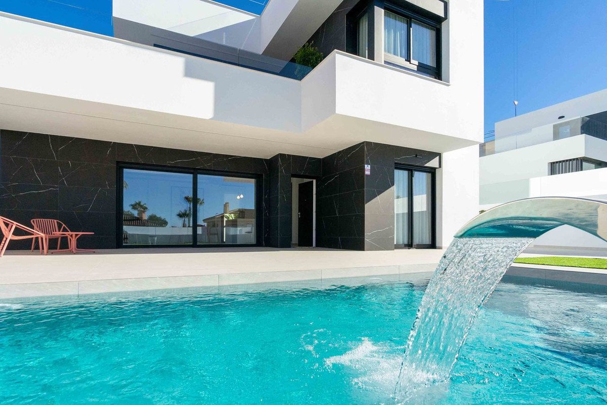 3 Bed Detached Villa in Quesada