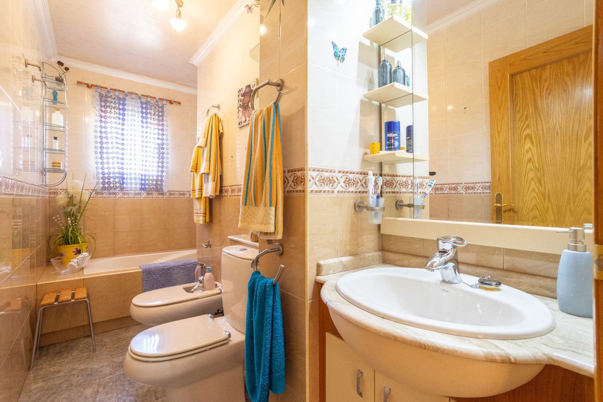 4 Bed Detached Villa in La Union