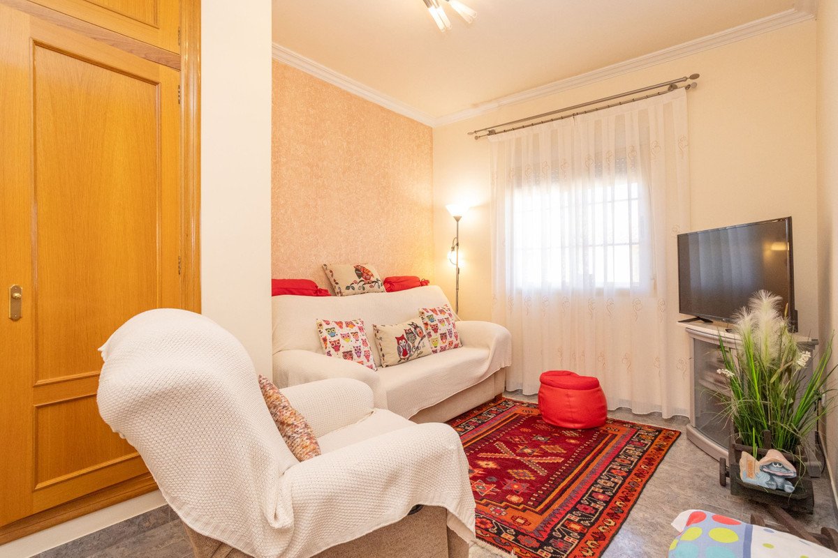 4 Bed Detached Villa in La Union
