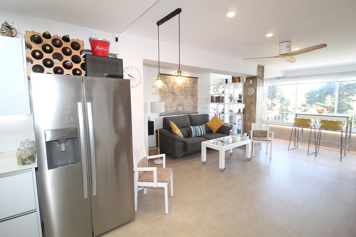 2 Bed Middle Floor Apartment in Punta Prima