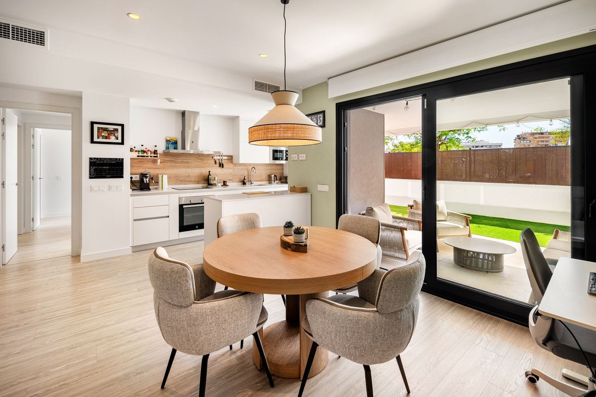 2 Bed Ground Floor Apartment in Estepona