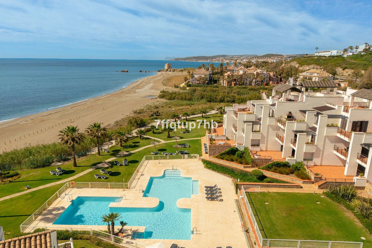 2 Bed Ground Floor Apartment in Casares Playa