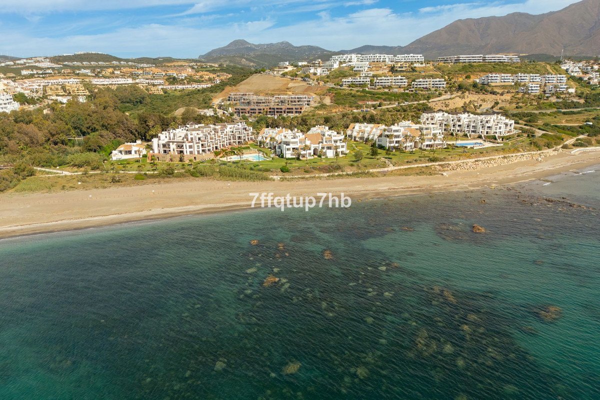 2 Bed Ground Floor Apartment in Casares Playa
