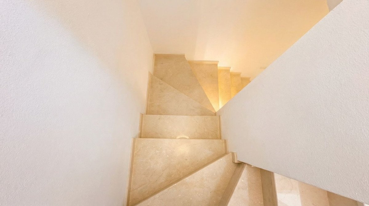 4 Bed Detached Villa in Guaro