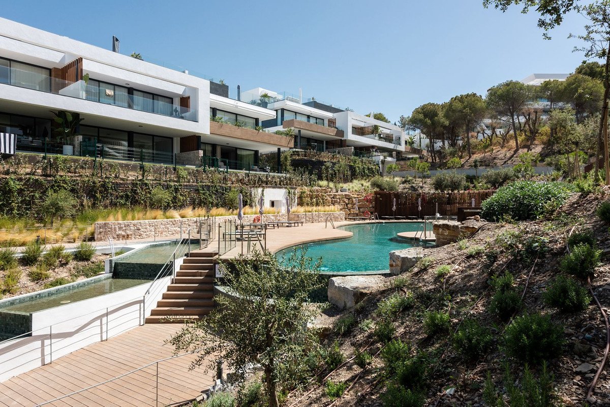 3 Bed Ground Floor Apartment in Artola