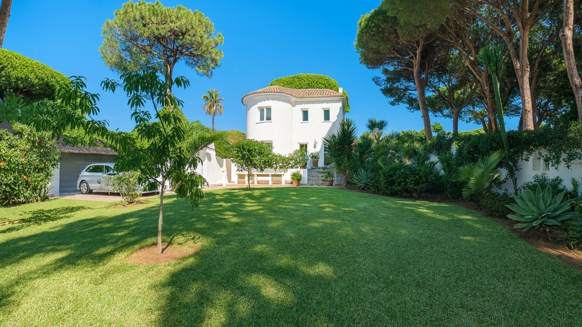 4 Bed Detached Villa in El Rosario