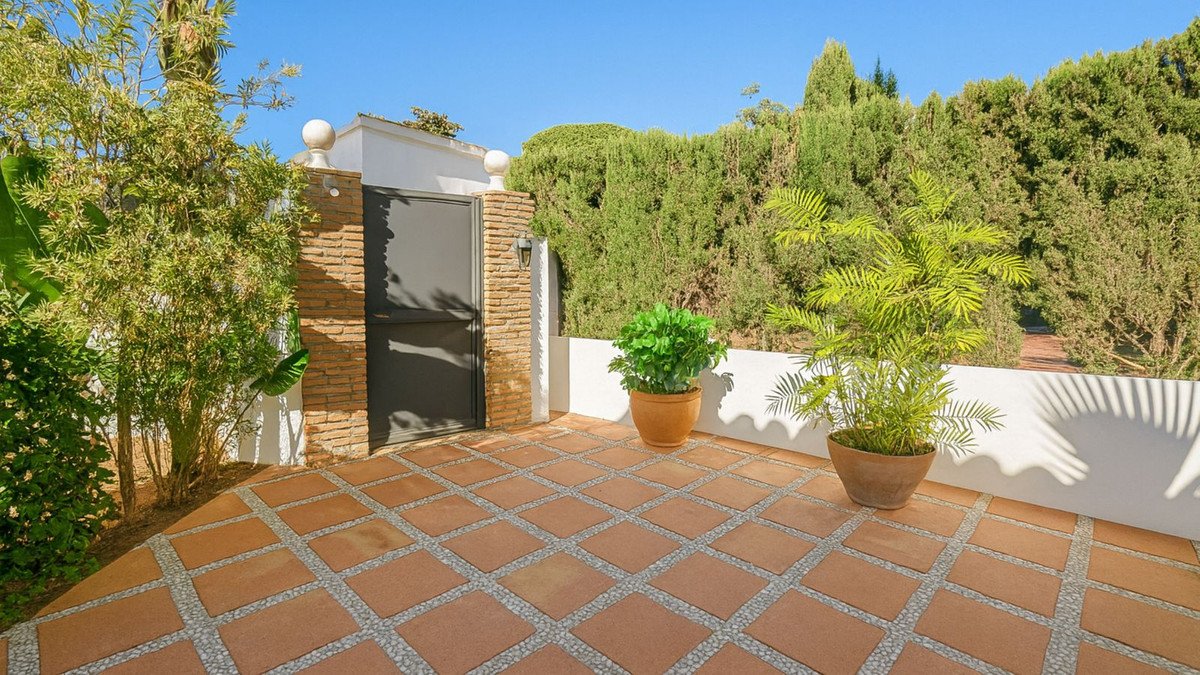 4 Bed Detached Villa in El Rosario