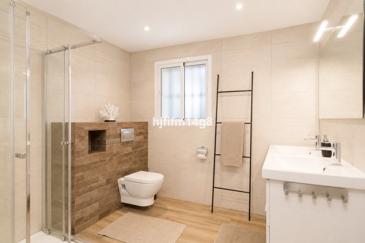 4 Bed Detached Villa in La Campana