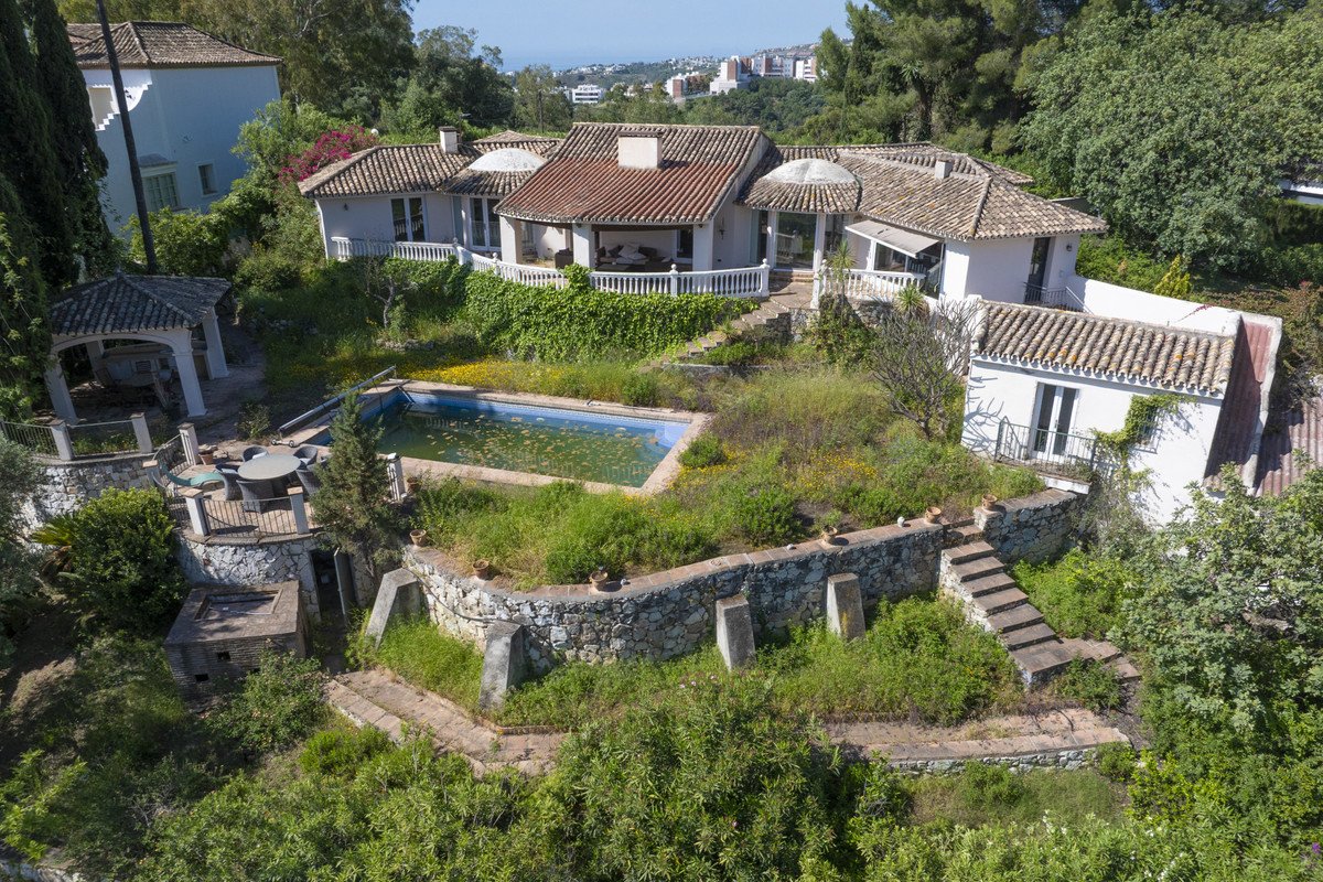 3 Bed Detached Villa in Benahavís