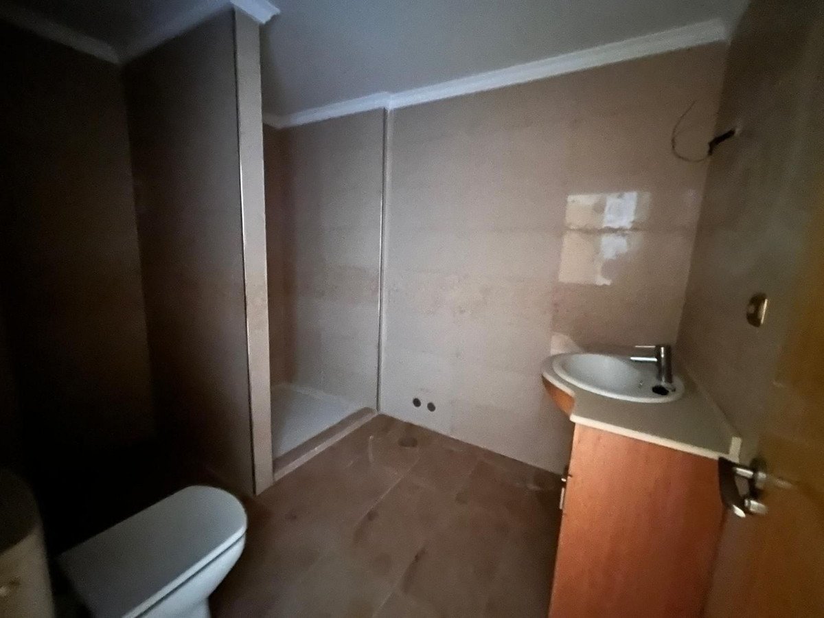 4 Bed Top Floor Apartment in Los Alcazares