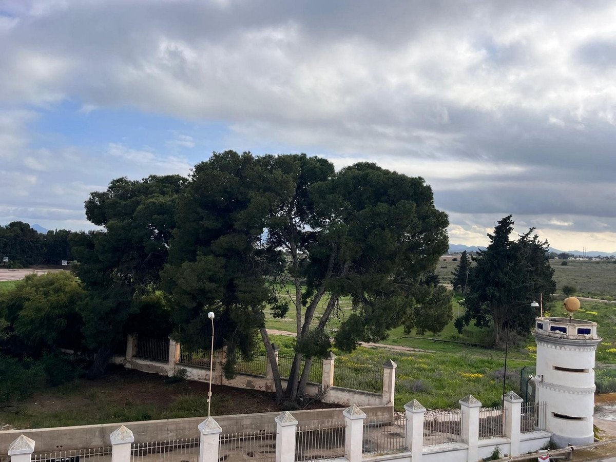 4 Bed Top Floor Apartment in Los Alcazares