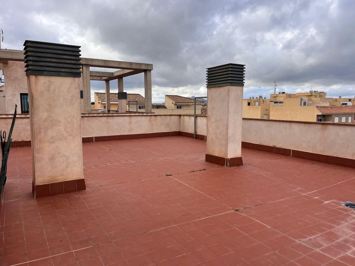 4 Bed Top Floor Apartment in Los Alcazares