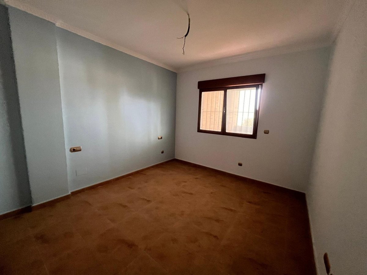 4 Bed Top Floor Apartment in Los Alcazares