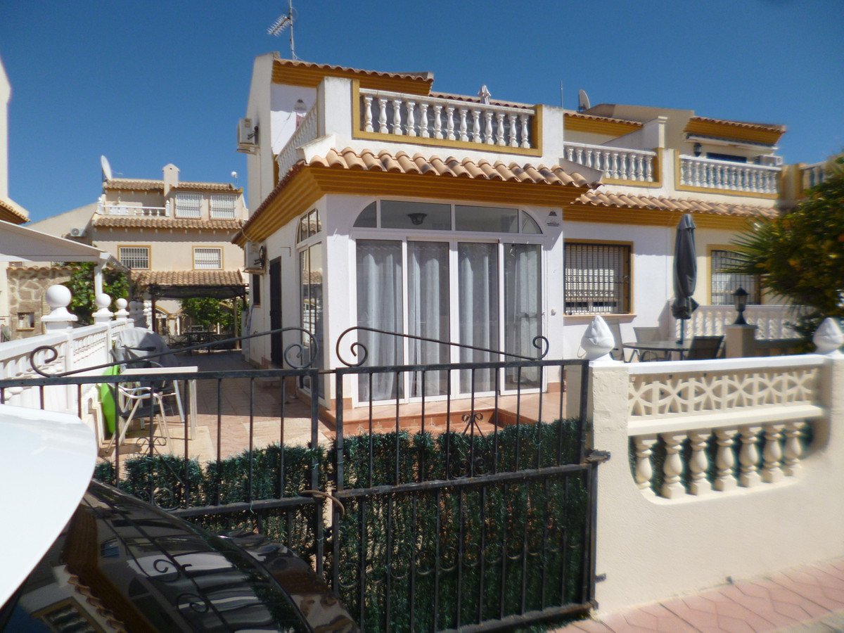3 Bed Semi-Detached House in Playa Flamenca