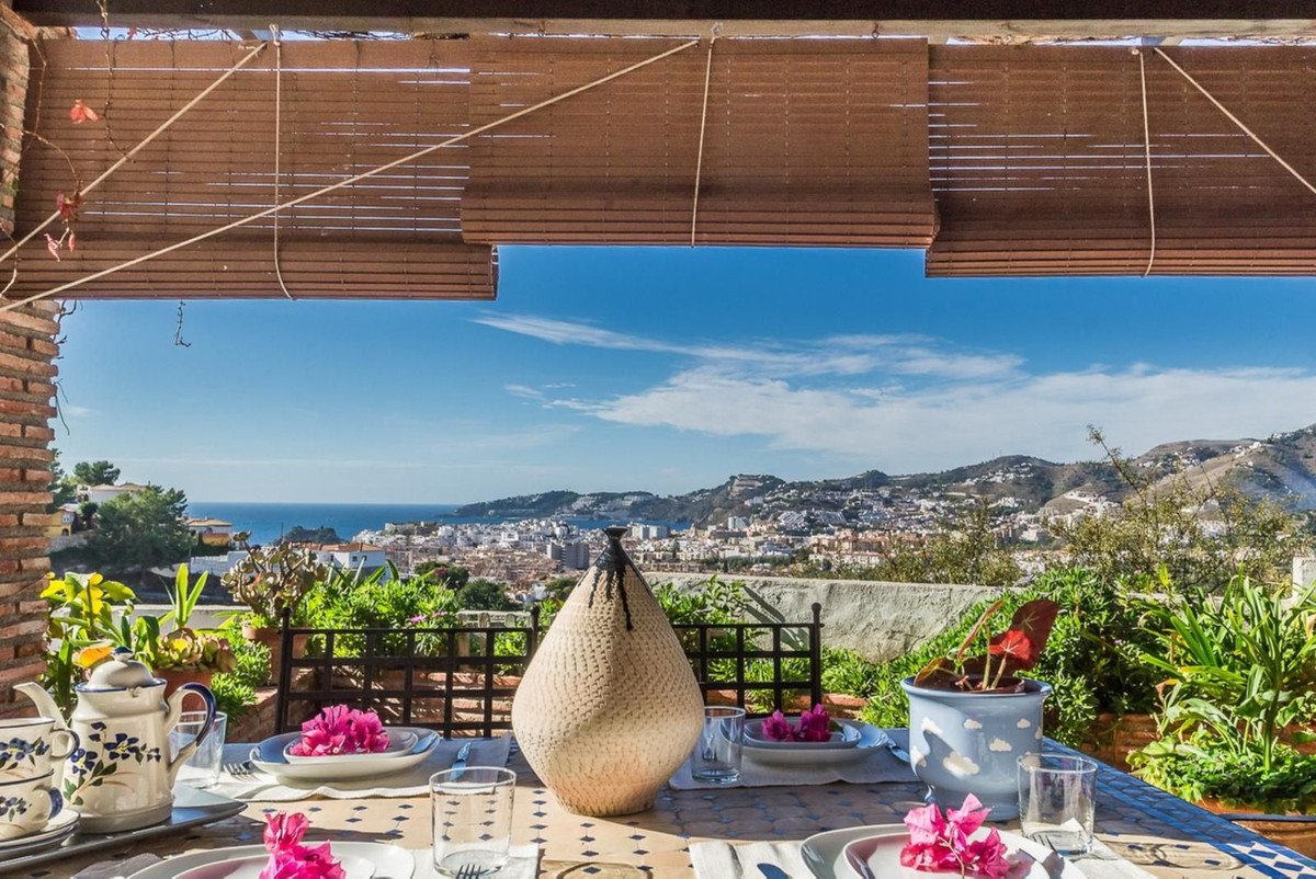 3 Bed Detached Villa in Almuñecar