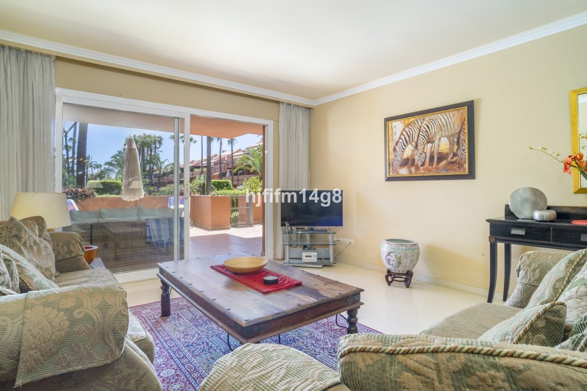 2 Bed Ground Floor Apartment in Puerto Banús