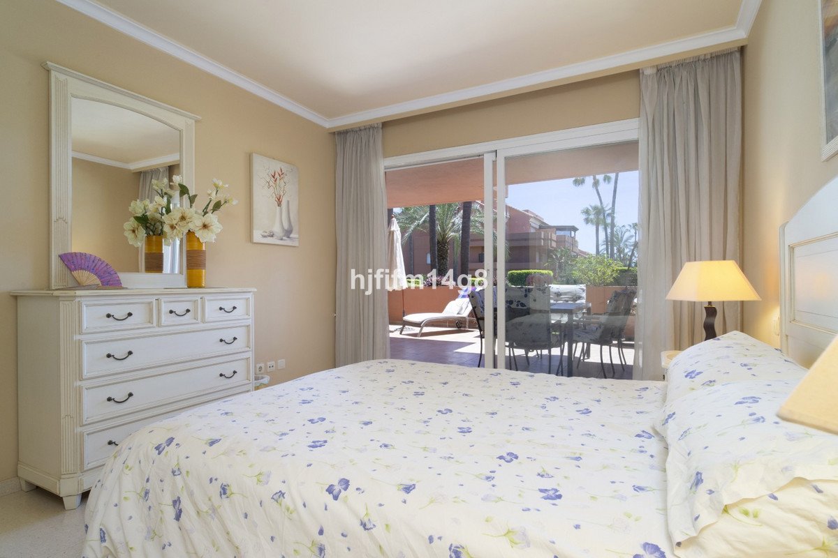 2 Bed Ground Floor Apartment in Puerto Banús