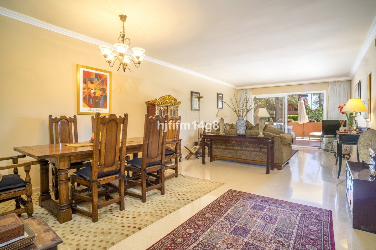 2 Bed Ground Floor Apartment in Puerto Banús