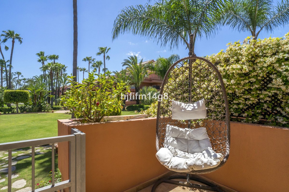 2 Bed Ground Floor Apartment in Puerto Banús