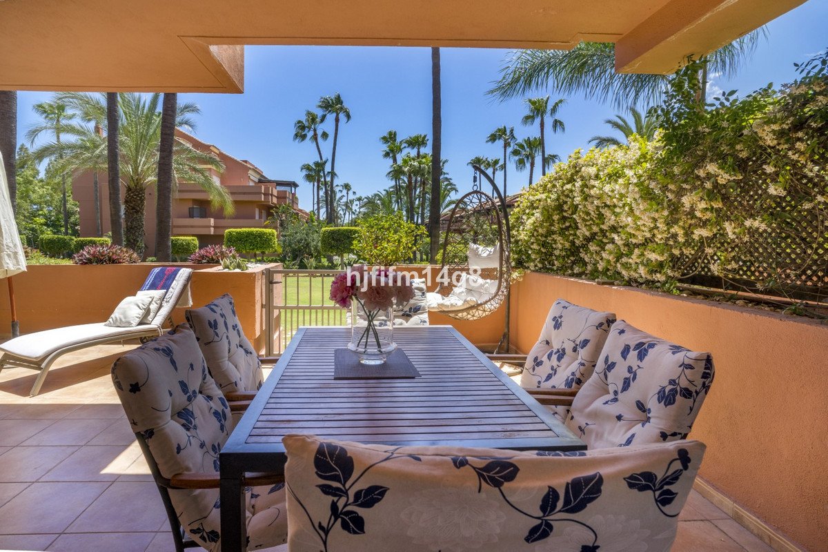 2 Bed Ground Floor Apartment in Puerto Banús