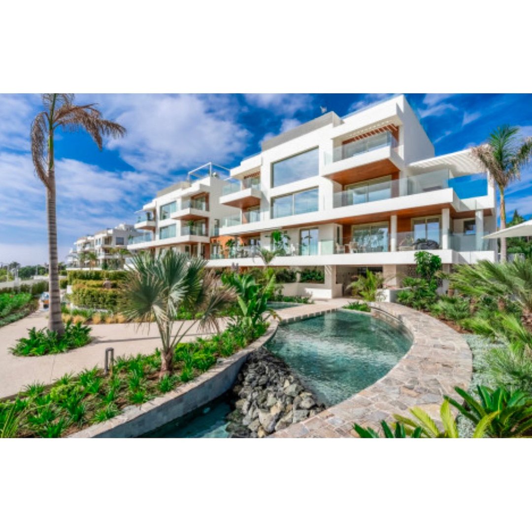 3 Bed Middle Floor Apartment in The Golden Mile