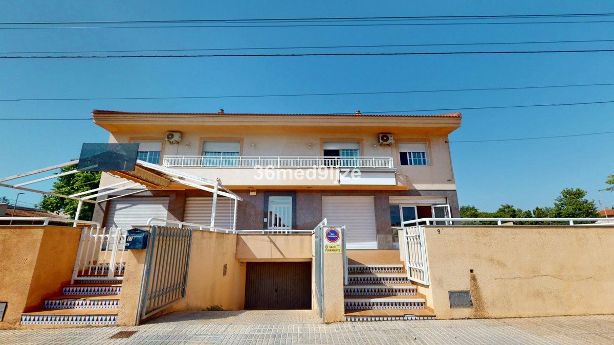 4 Bed Commercial in Los Narejos