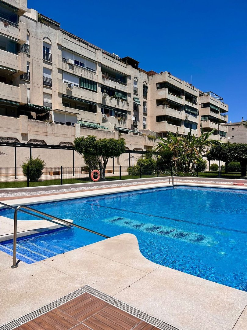 4 Bed Middle Floor Apartment in Málaga Centro