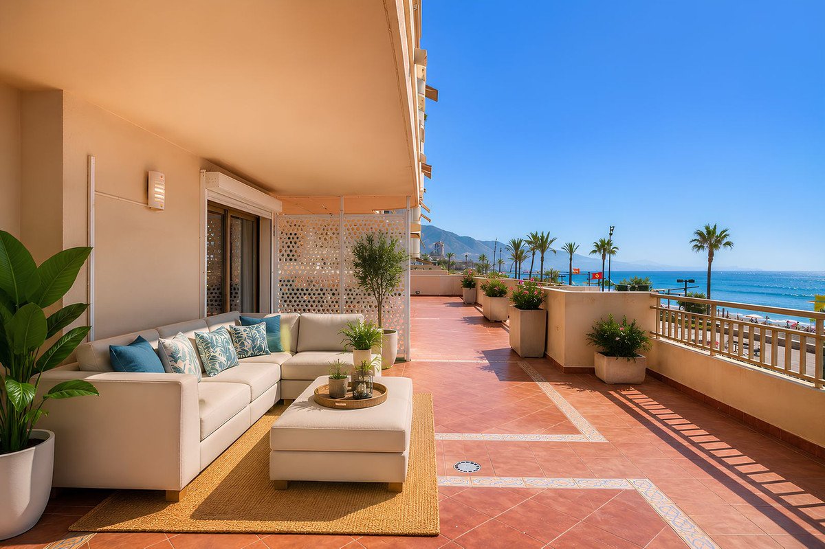 3 Bed Middle Floor Apartment in Fuengirola