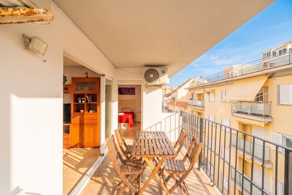 2 Bed Top Floor Apartment in Fuengirola
