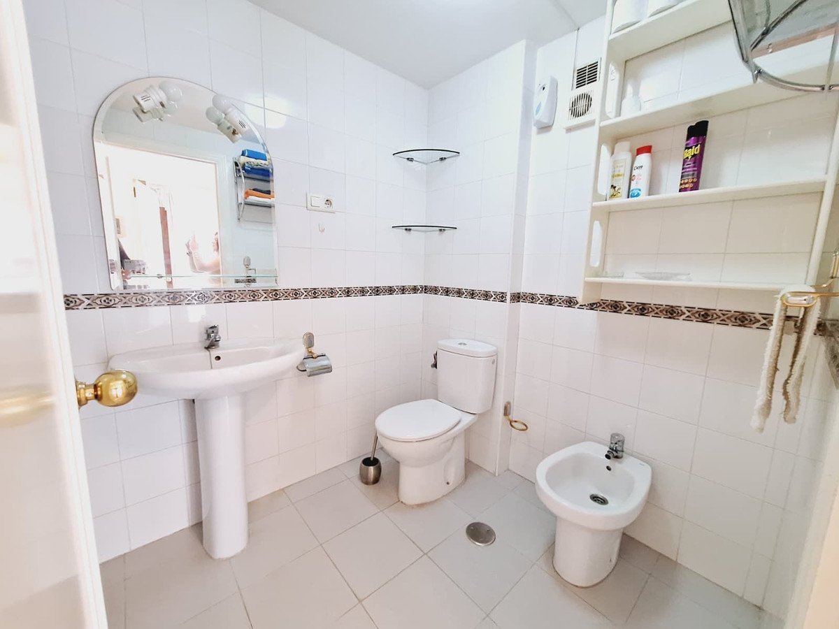 3 Bed Middle Floor Apartment in Los Boliches