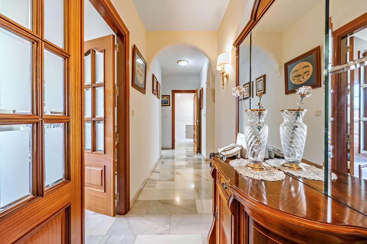 3 Bed Detached Villa in Ciudad Jardín