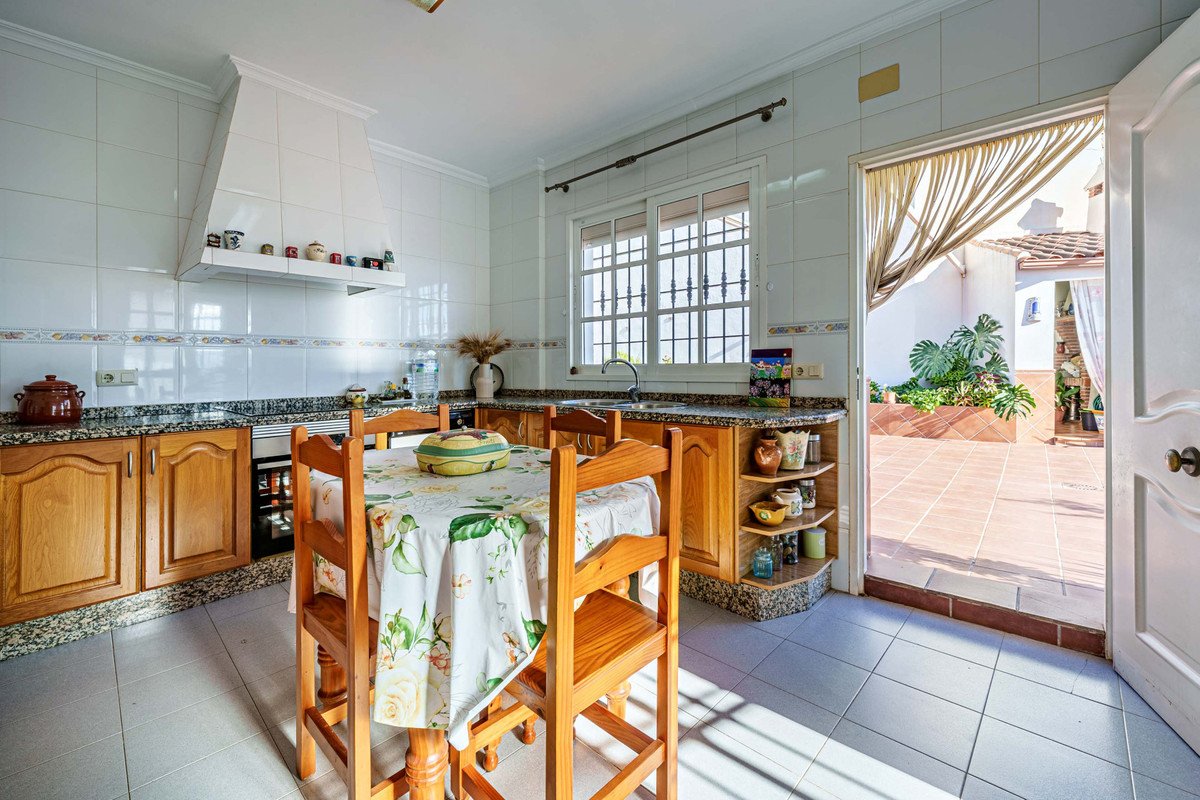 3 Bed Detached Villa in Ciudad Jardín