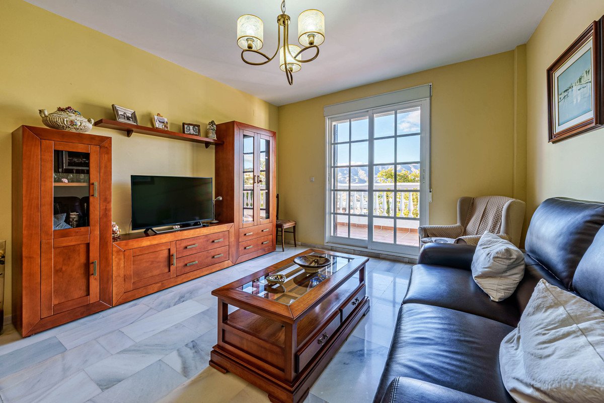 3 Bed Detached Villa in Ciudad Jardín