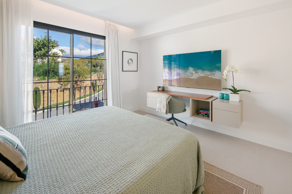 2 Bed Penthouse Duplex in Monte Halcones