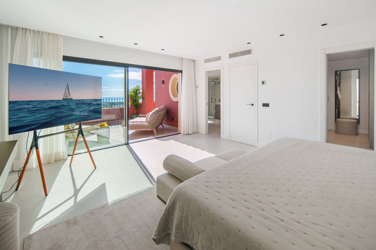 2 Bed Penthouse Duplex in Monte Halcones
