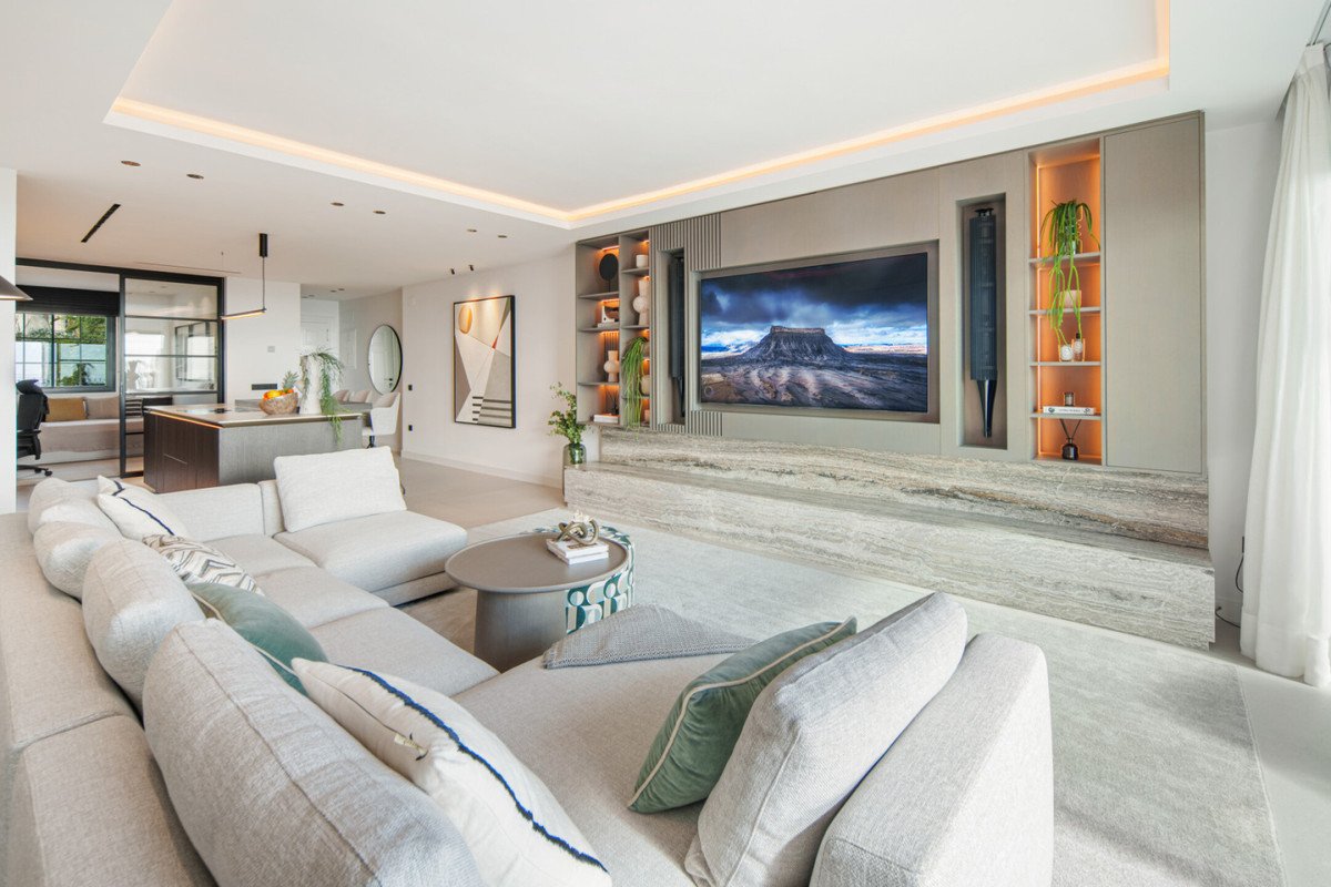2 Bed Penthouse Duplex in Monte Halcones