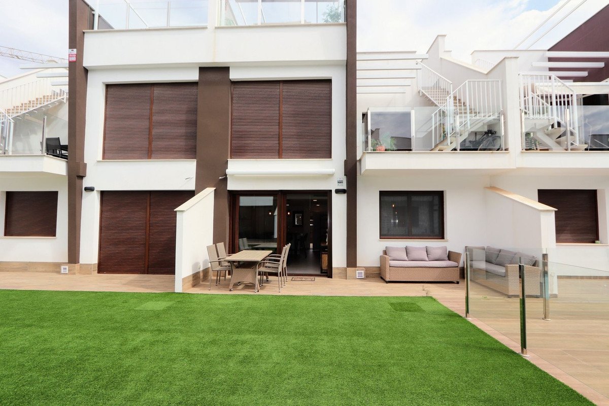 2 Bed Ground Floor Apartment in Lo Pagan